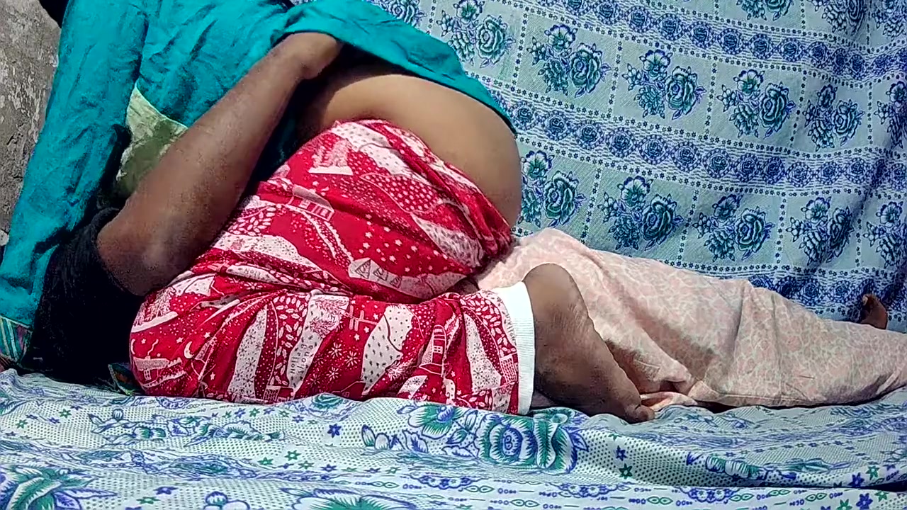 Indian Nurse And Peasant Sex In The Park