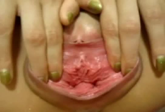 Floozy squirting after hardcore fucking and toying
