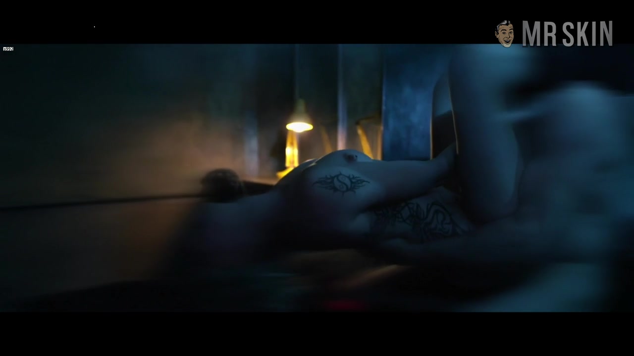 Celebrate Batwoman's Coming Out With Nudes From CW Superstars - Mr.Skin
