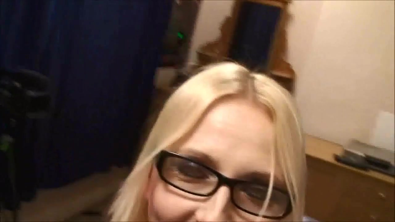 Tracey's Naughty Nerd Pt1 - TacAmateurs