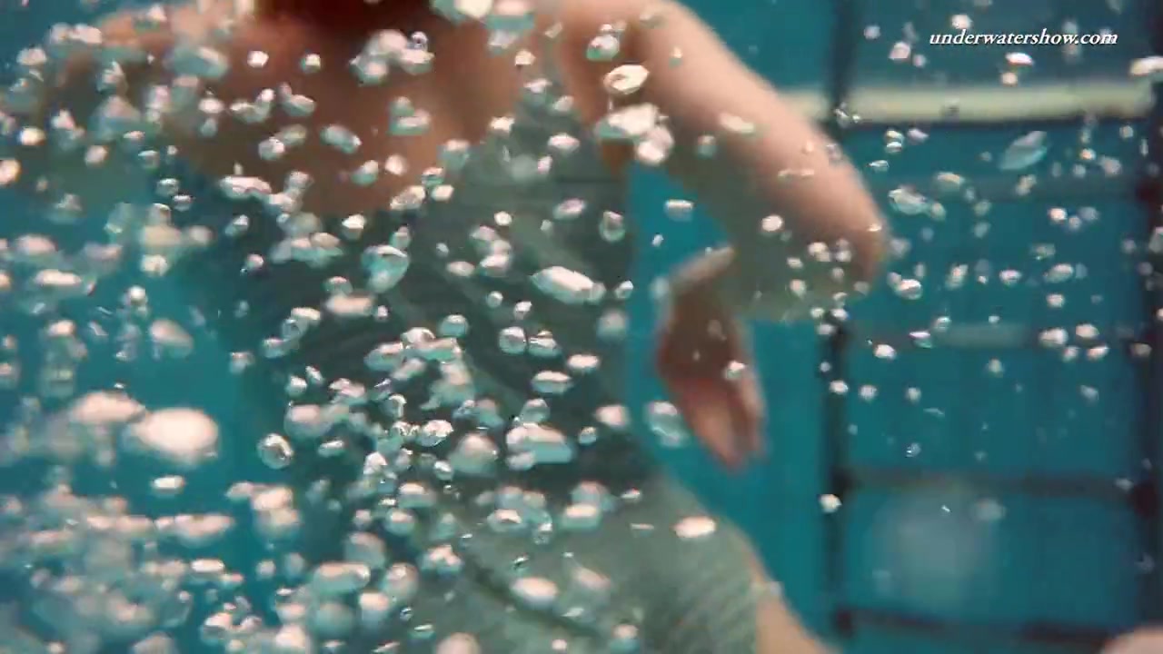 Biggest Floating Tits Of Dashka Underwater