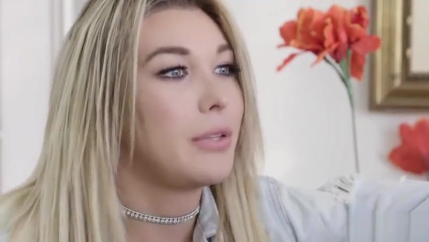 Hot Superstar TS Aubrey Kate loves doggy plus cumshot