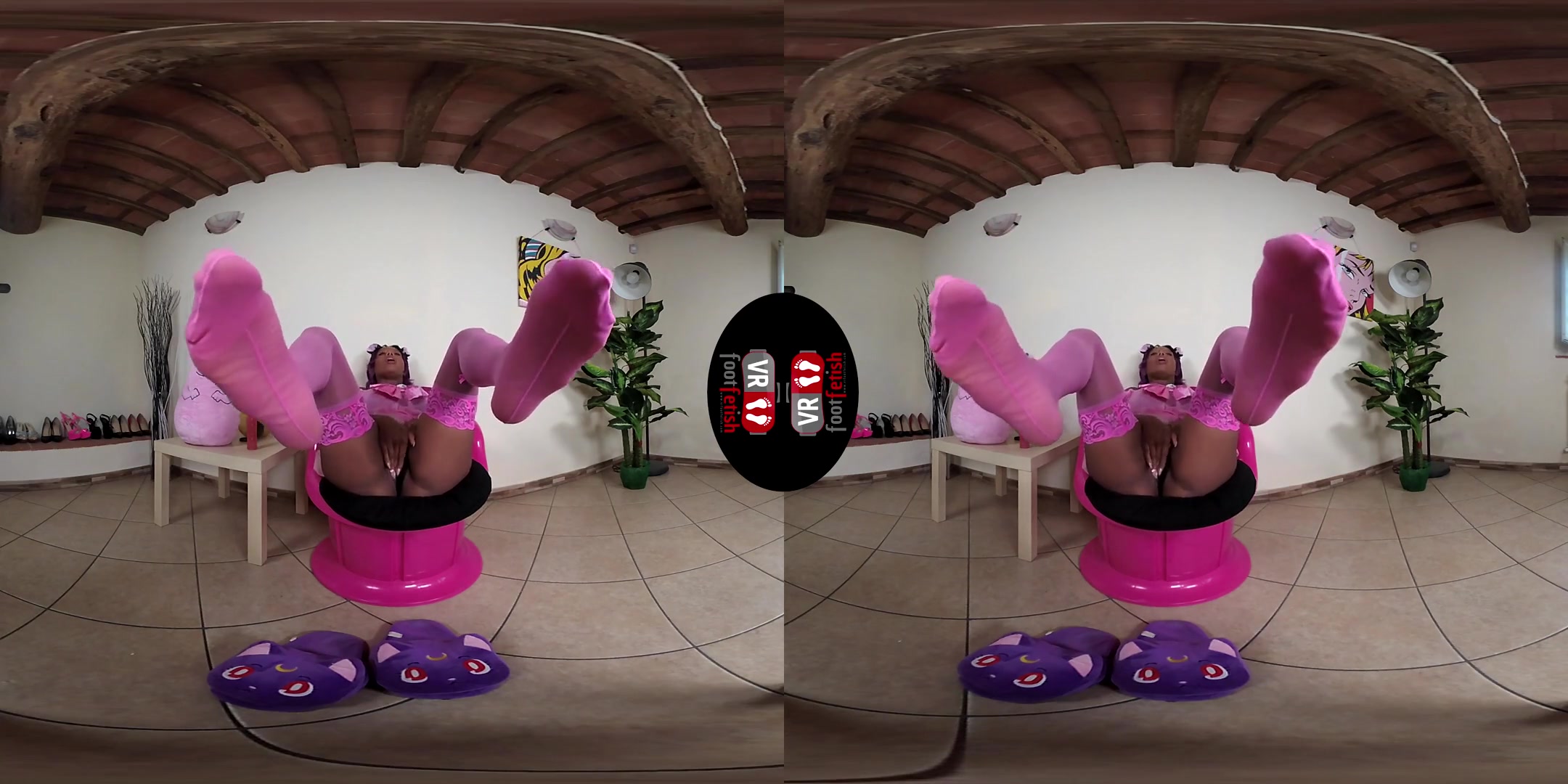 Hot Brunette Janelle Plays With Dildo Dressed In Pink Stockings With Kawaii Slippers; Ebony Babe in Kitty Cosplay Foot Fetish VR
