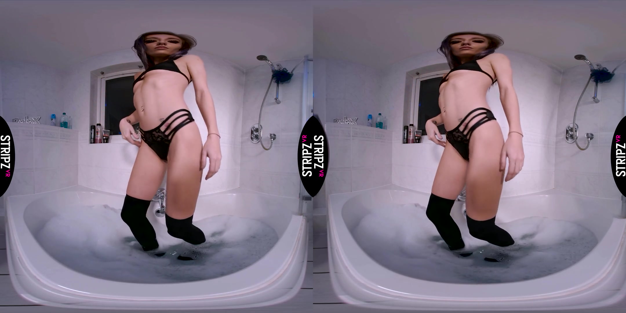 Jizzles in Soaped Up! - StripzVR