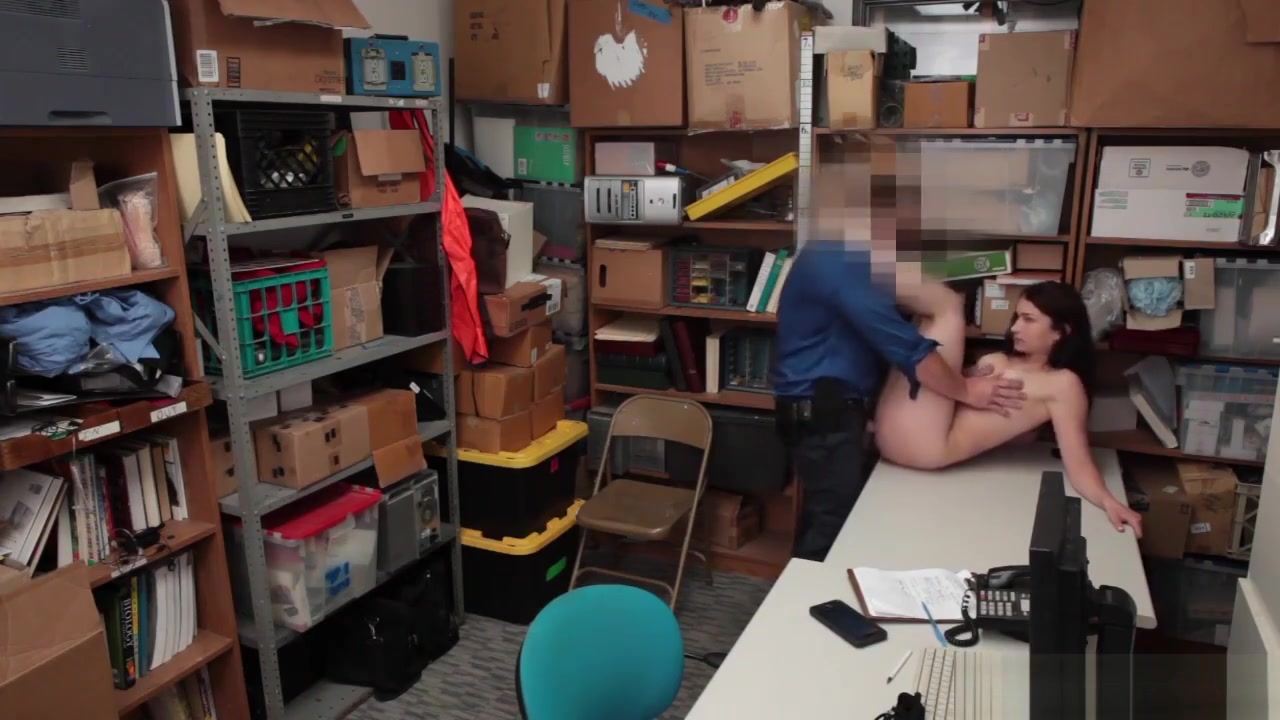 LP Officer screwing that shoplyfters wet shaved pussy