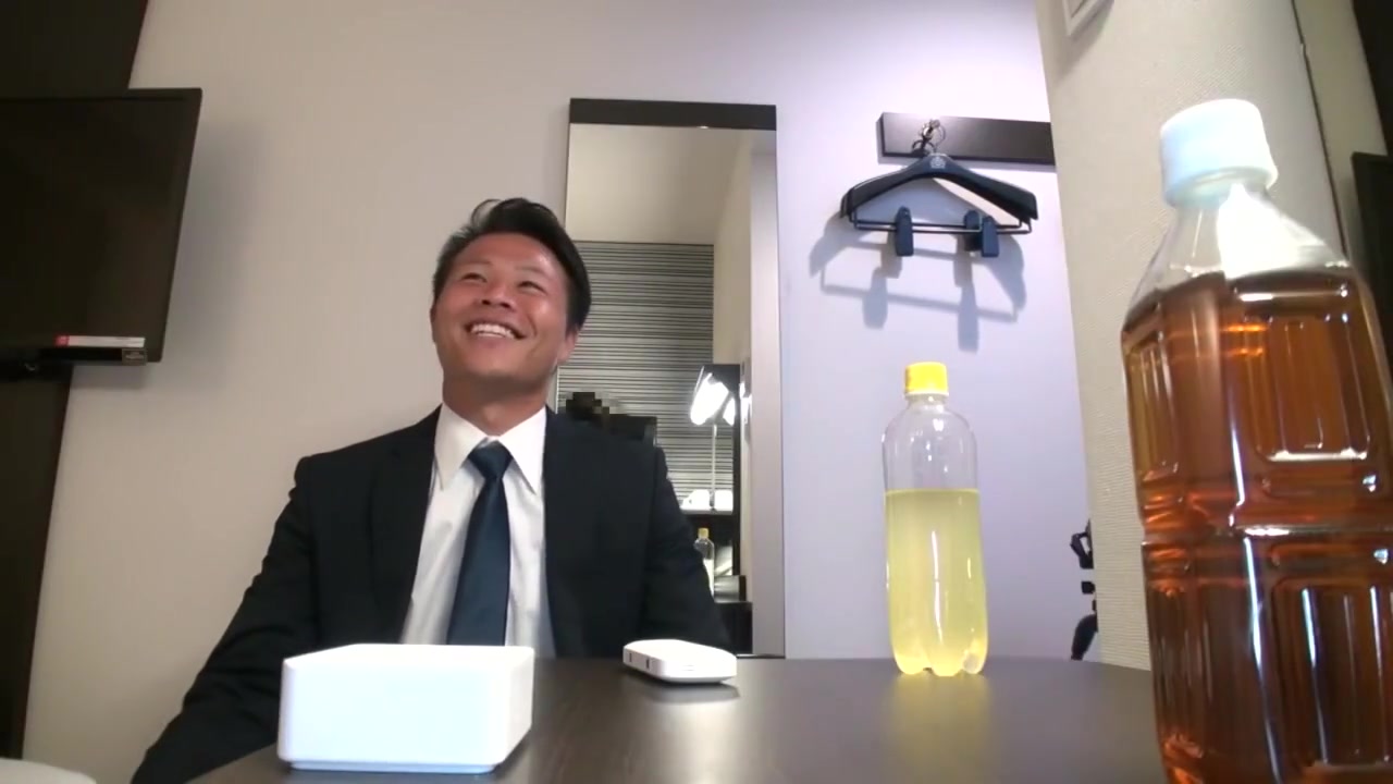 Elite office worker ejaculates by being erotic by men