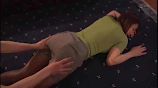 02376,A woman panting in full lewdness