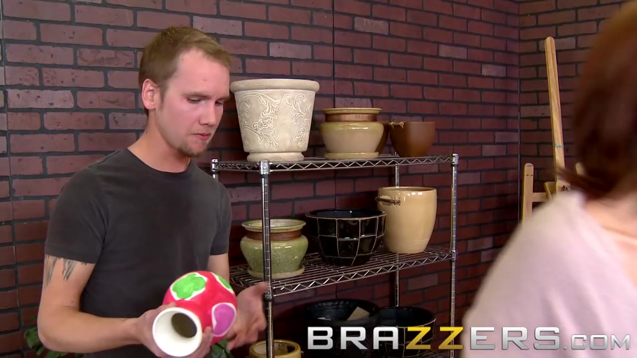 Dirty milf Joslyn James shows off her new fake tits - Brazzers