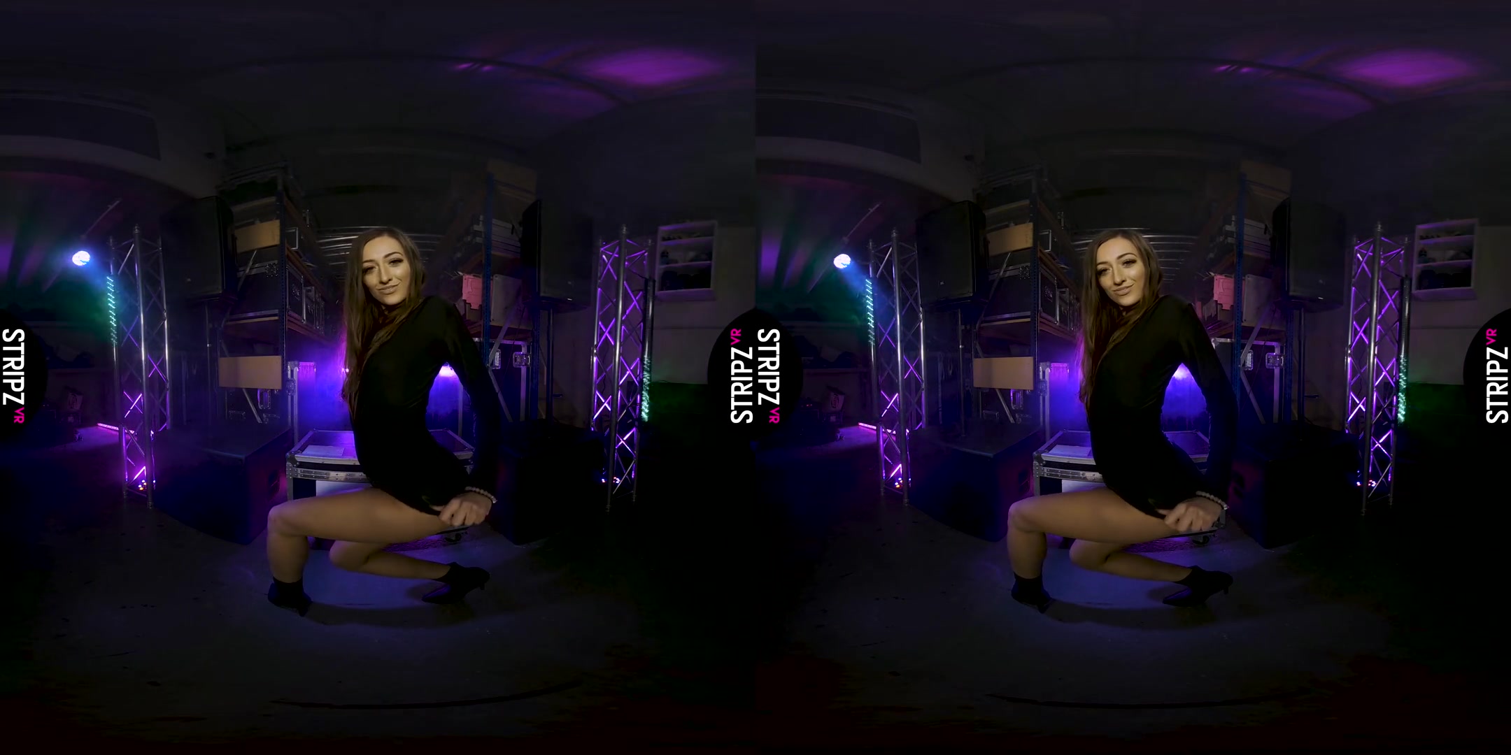 Jizzles in Disco Bitch - StripzVR