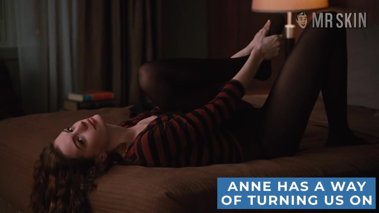 Battle of the Babes: Anne Hathaway vs. Jessica Par - Mr.Skin