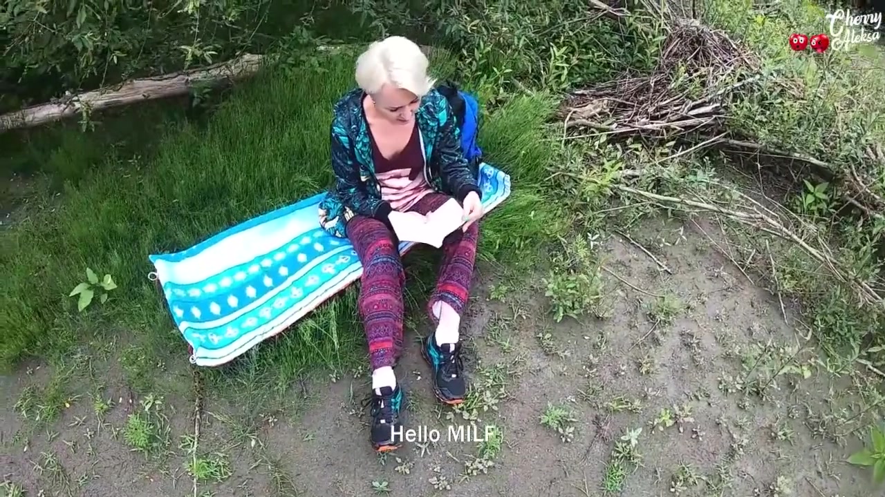 Hot Blonde Deepthroat Dick While During Recreation Nature - Public