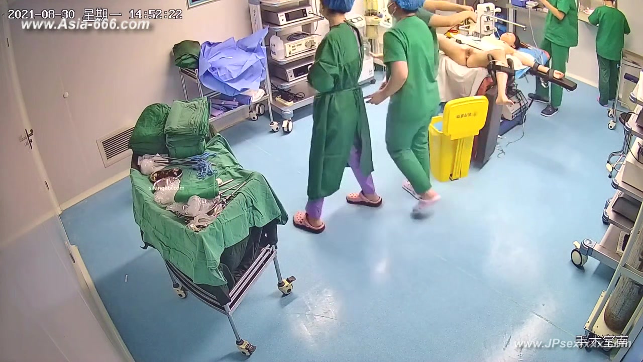 Peeping Hospital patient.15