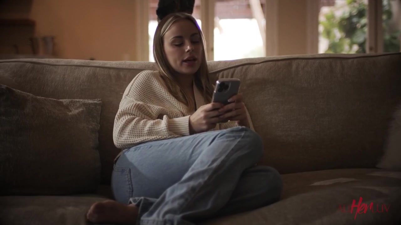 Swipe Right - Teaser