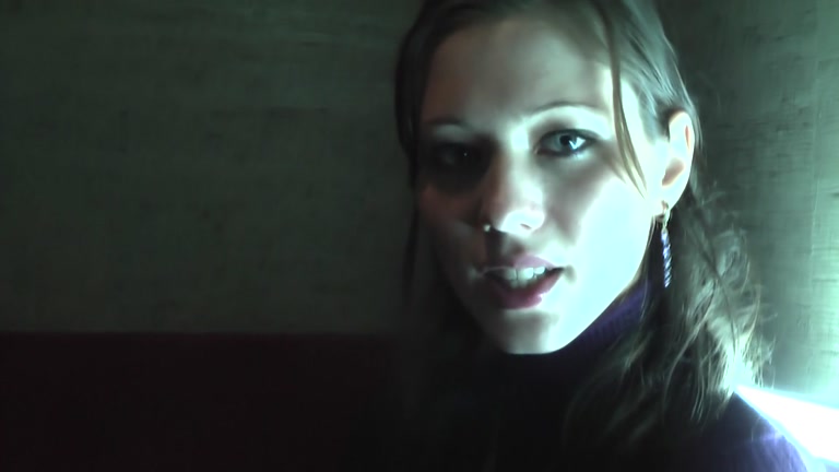 Stunning young girl in real live porn