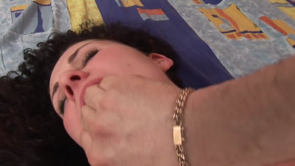 Hot anal fucking with a pretty brunette