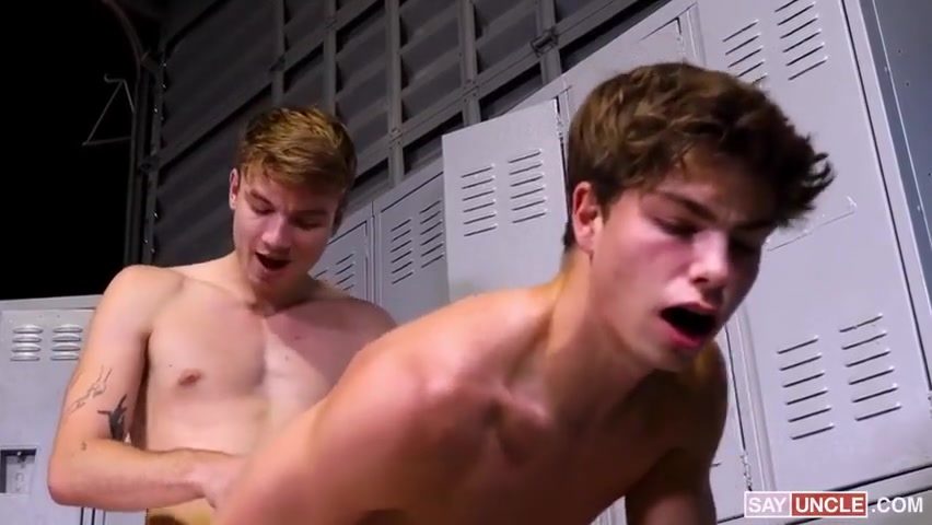 Oliver C Hot Fucked In The Locker Room