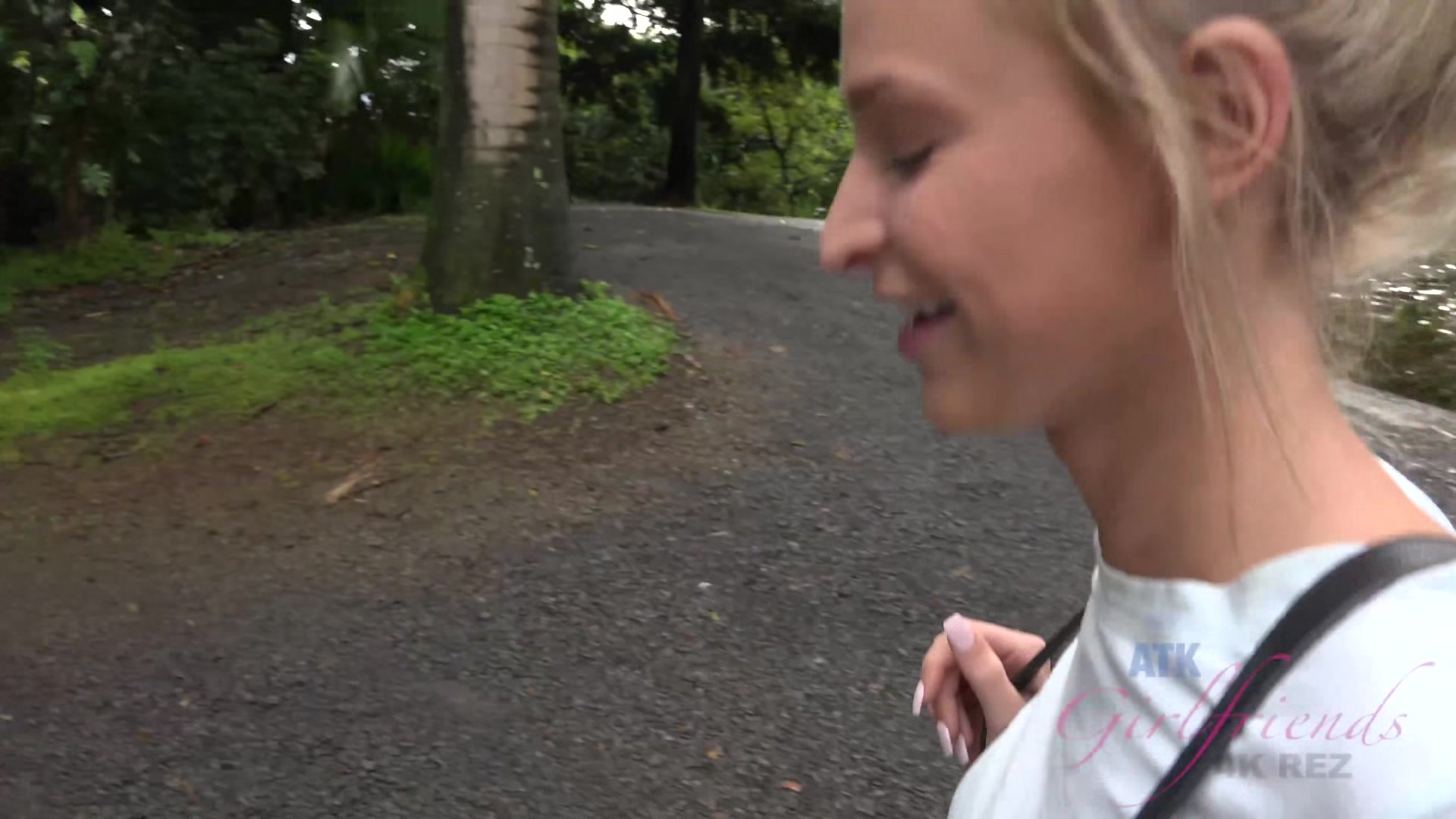Virtual Vacation In Hawaii With Emma Hixx 9/16