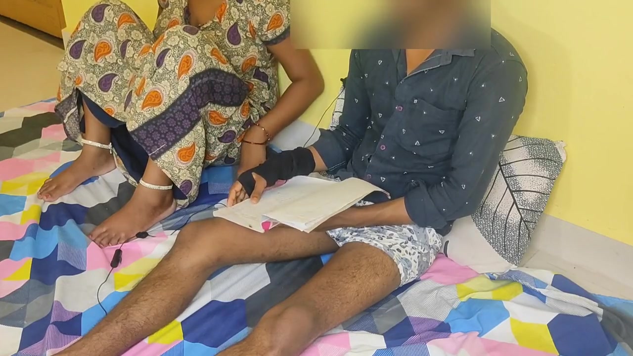 Nepali Stepmom Caught Stepson Masturbation While Studying