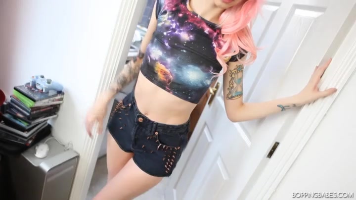 Minni - Do The Dishes - BoppingBabes