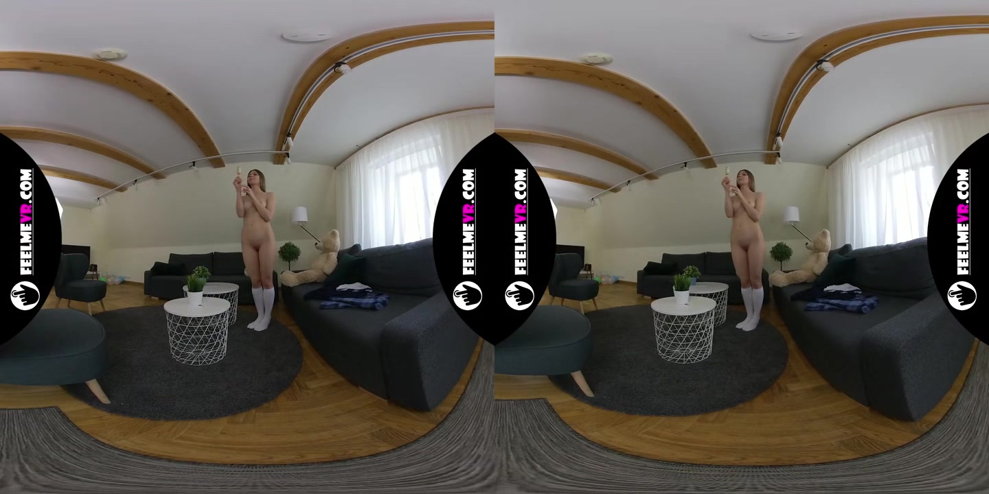 Nude Photo Session Backstage With Beautiful Top Model Evelina - FeelMeVR