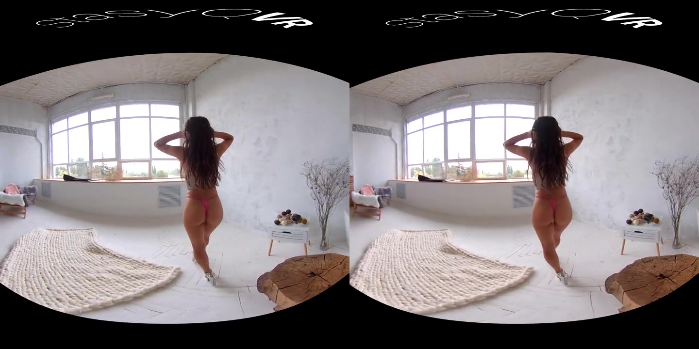 VR porn - High Heels & Pink Panties - StasyQVR