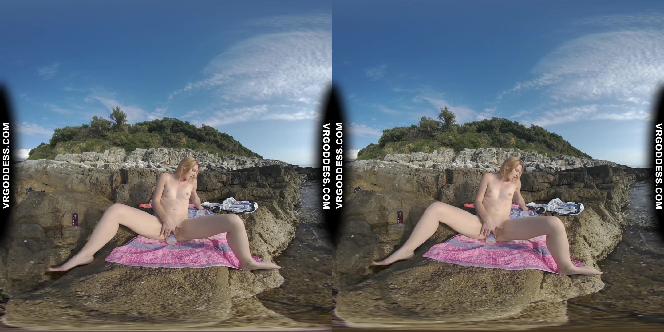 Risky Public Beach Masturbating On Vacation With Hot Ginger Lea Sunbathing And Vibrating Rfo