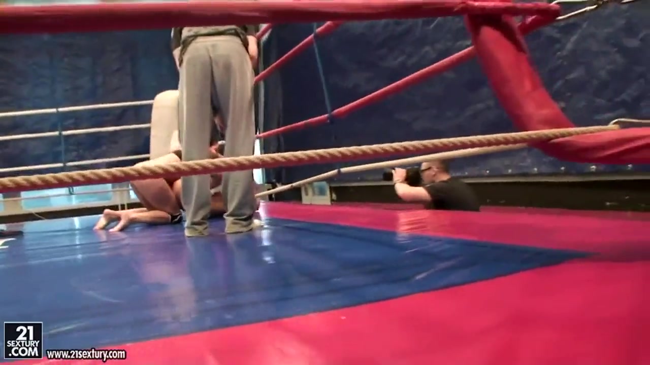 Erotic fight club demonstrates the hot couple: Angel Rivas, Niky Gold