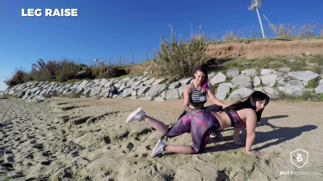 Carla Pons in Leg Raises - ButtFormation