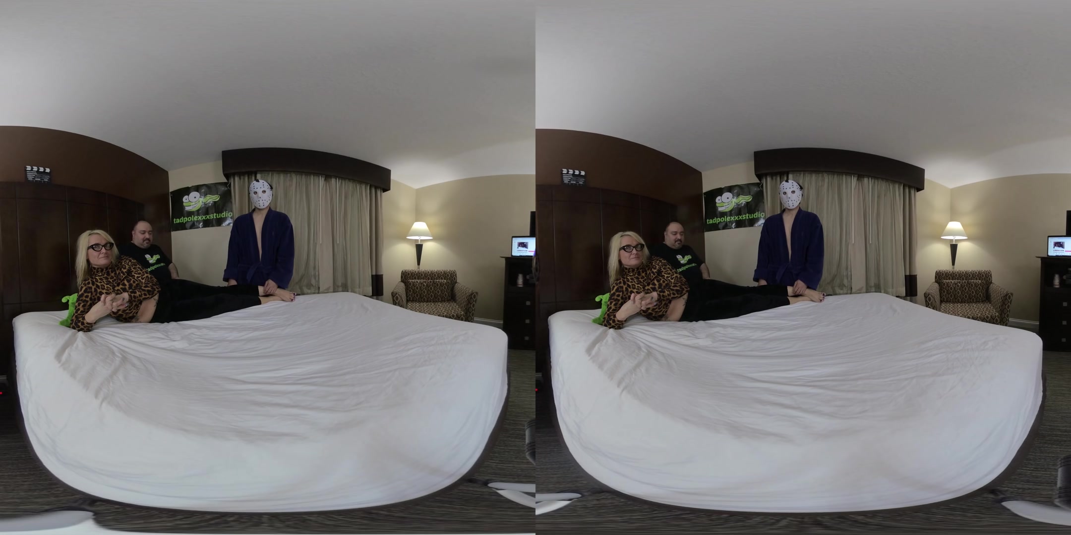 MILF Ivy Carlson Mini Gangbang 1 of 2 with Creampie - TadPoleXXXStudio