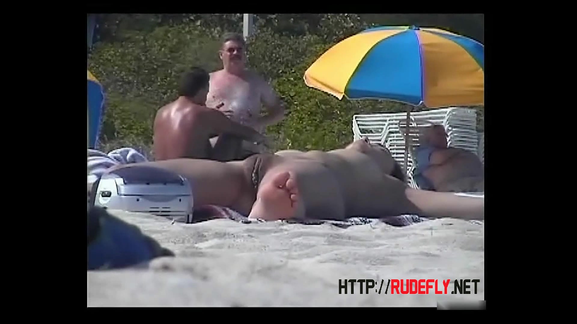 Beach cams got three hot naked babes 2