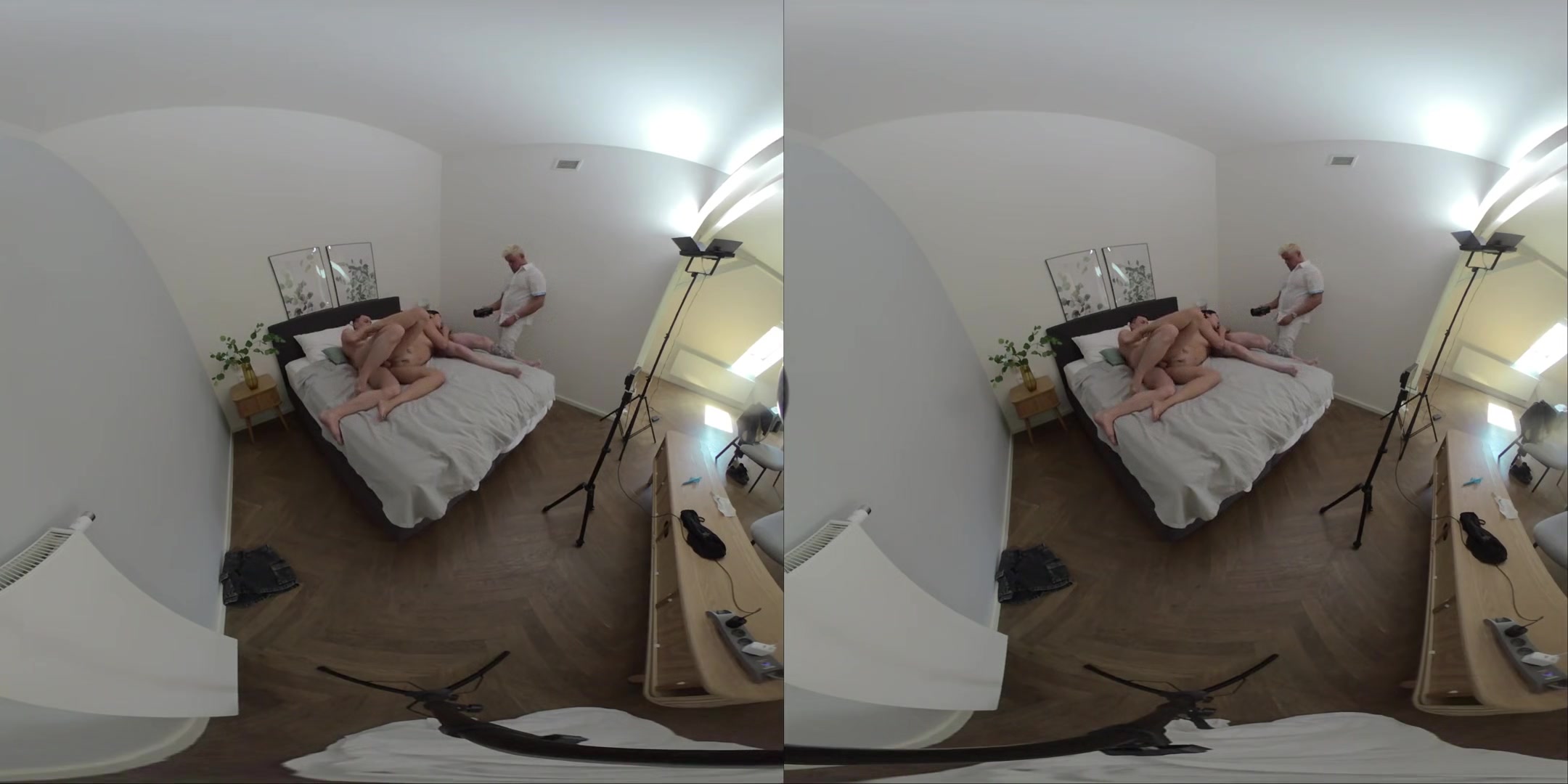 Lady Dee Behind The Scenes VR Part Two – Sexy Slut Screams