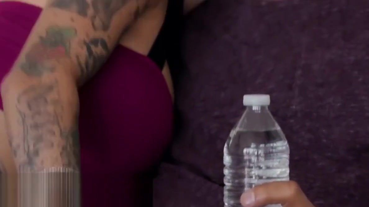 Bonnie Rotten Alex Legend - Bunny Smitten - Reality Kings