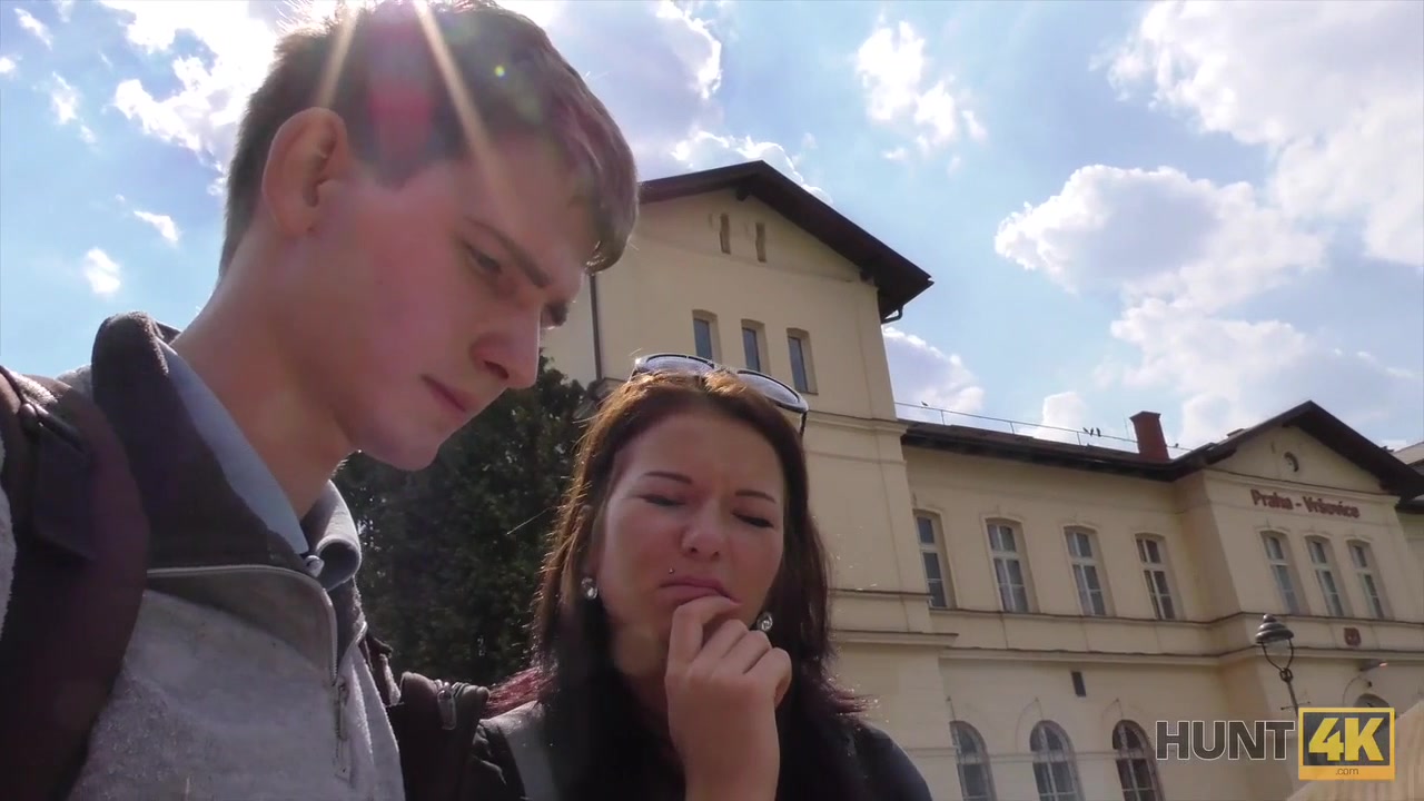 HUNT4K. guy fucking a hot chick in front of her bf