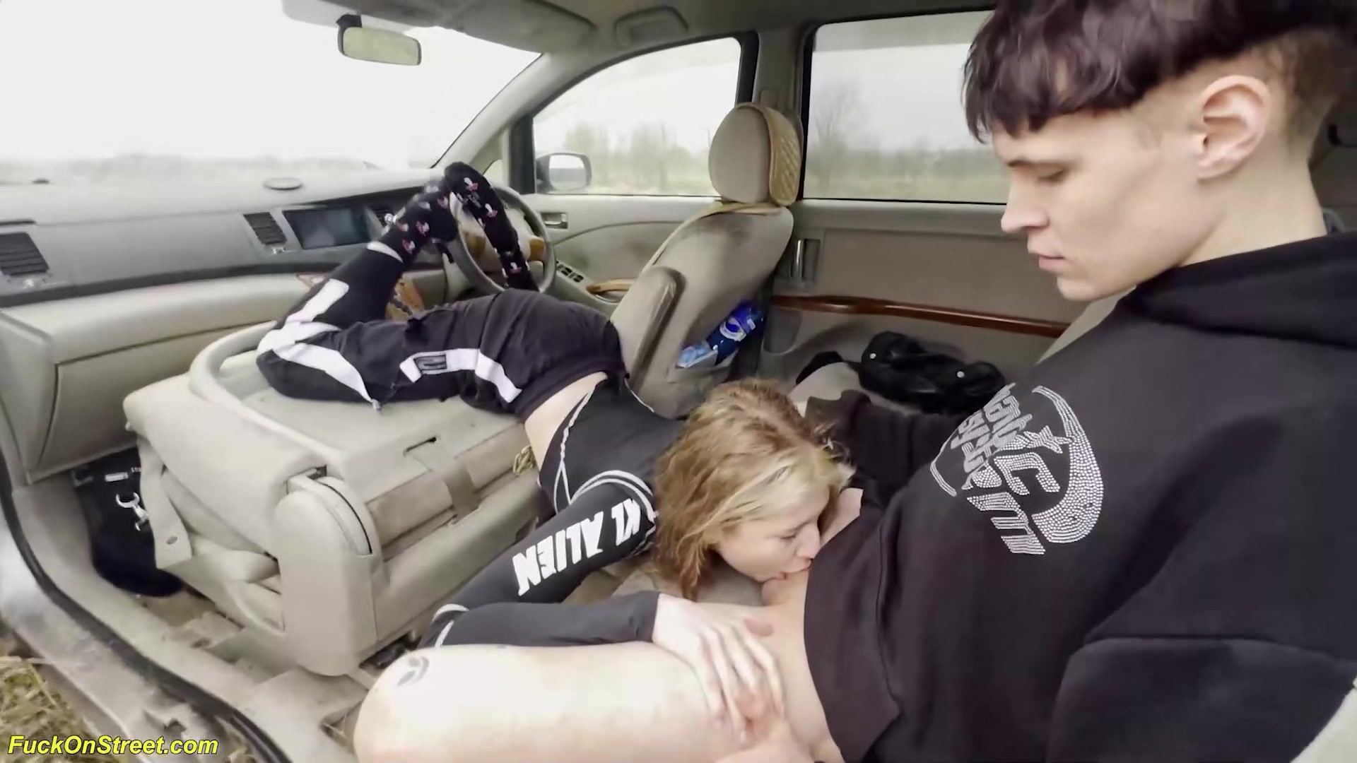 real teen couple fucks in the car