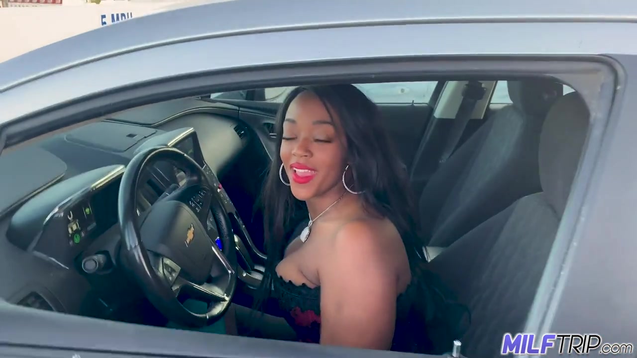 Black MILF Tits - MilfTrip