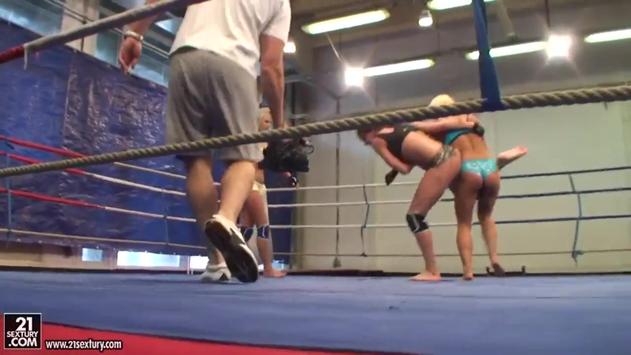 Andy Brown, Carla Cox and Nikky Thorne fighting with no rules