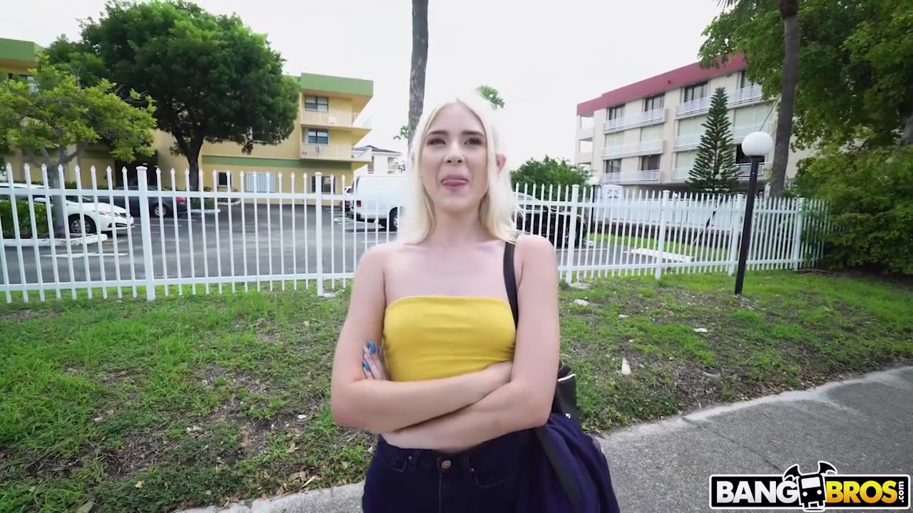 Cute teen 18+ Needed Good Dick - Jessie Saint
