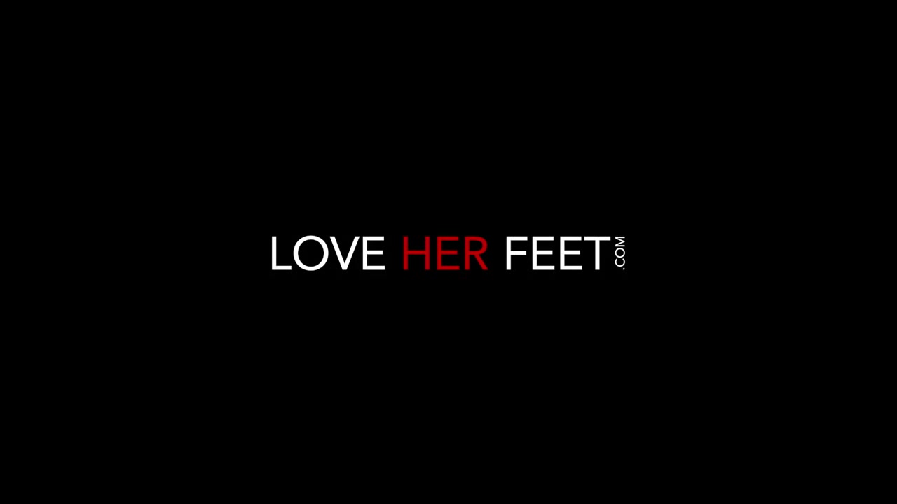 Lena Paul's Sexy Feet 007 Ride