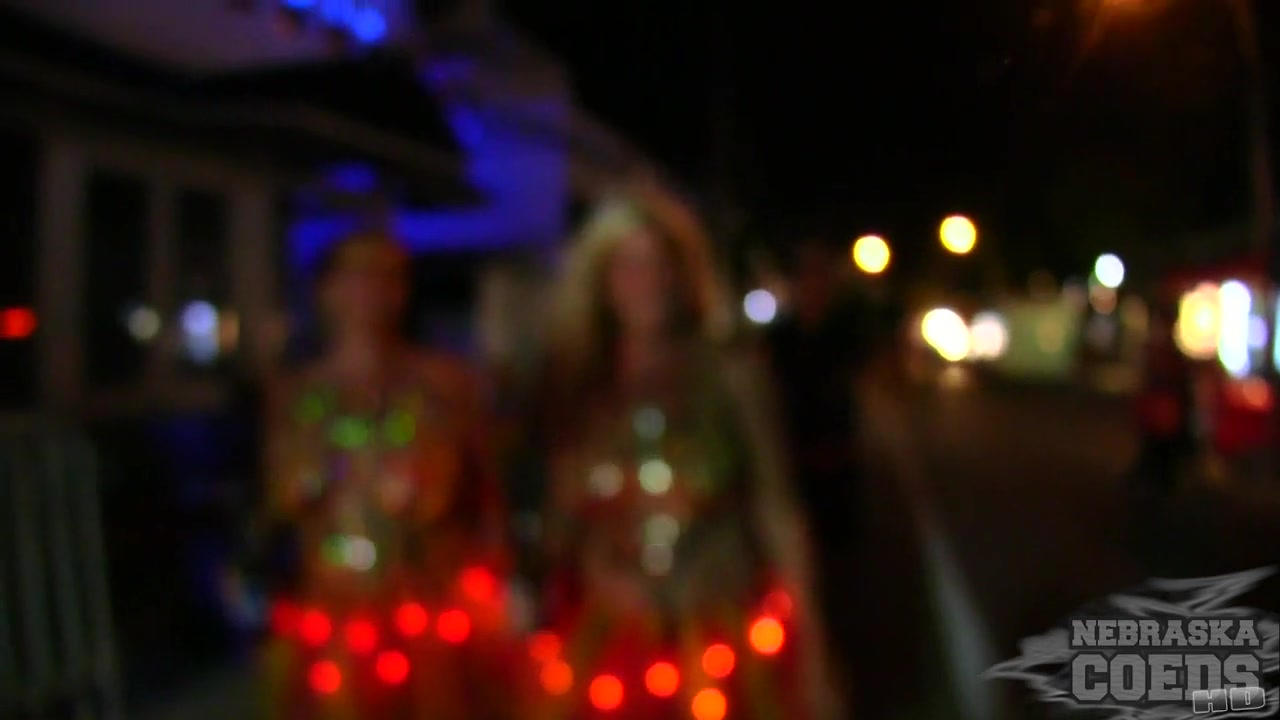 Beautiful Festival Girls Exposing Their Skin Halloween Street Party Fantasy Fest 2018 - NebraskaCoeds