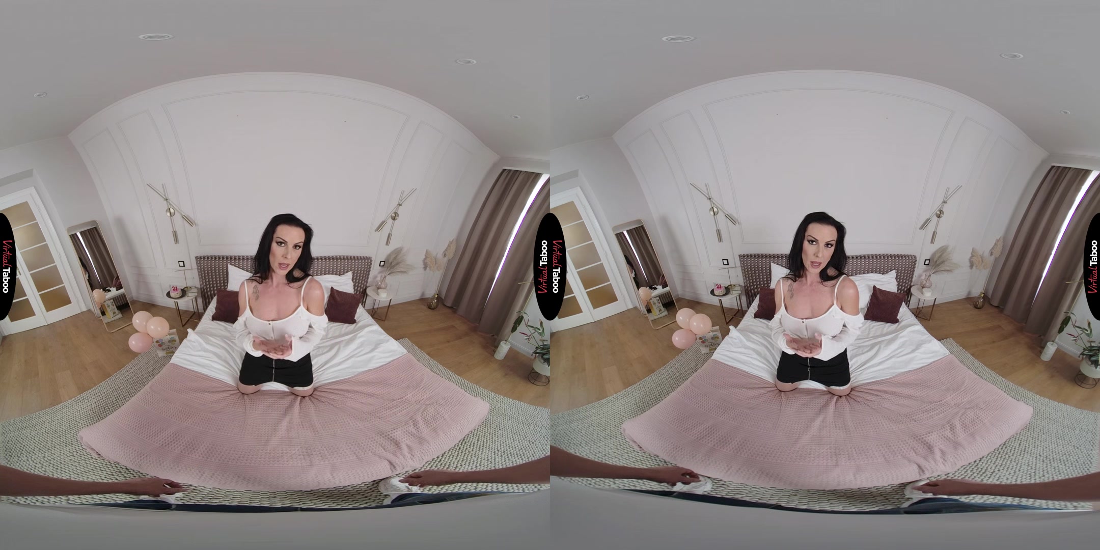 Texas Patti VR Porn: Ready For Your Present? - VirtualTaboo