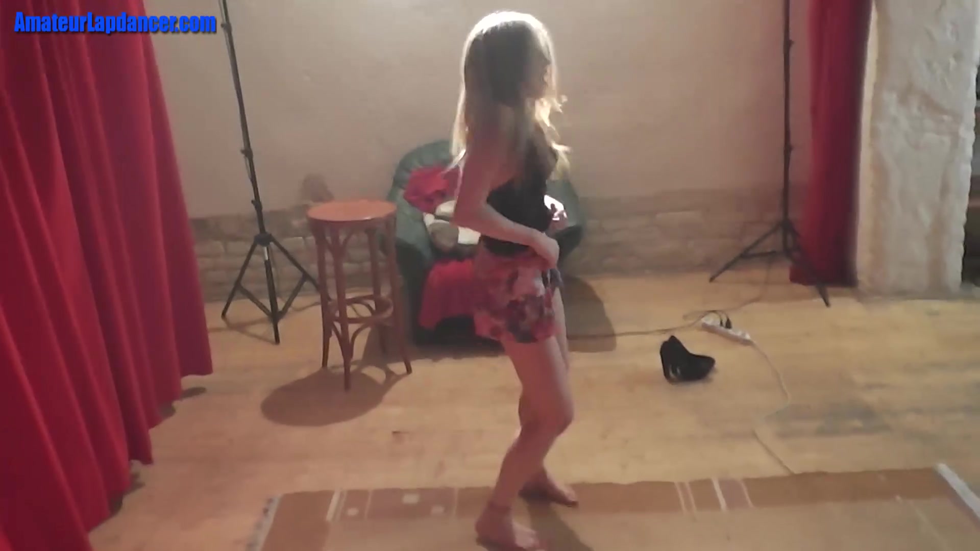 NO SOUND: teen 18+ dancing queen