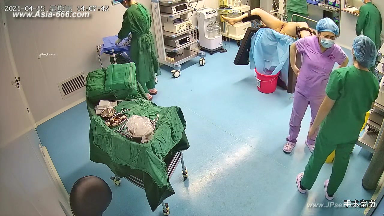 Peeping Hospital patient.8