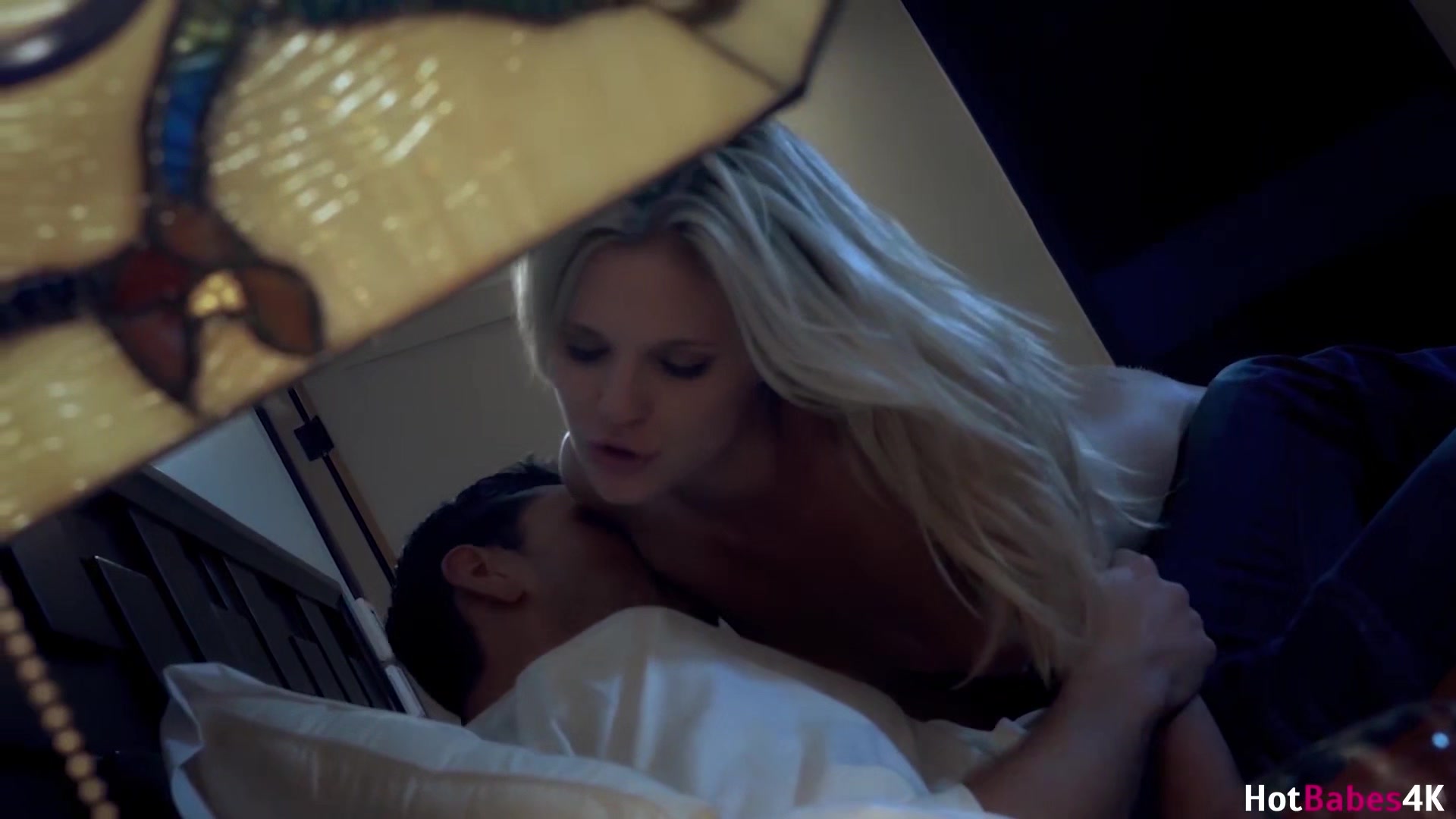 Blonde Scarlet Red & BF Have Oral Sex Before Wild Pounding Scenes!