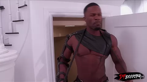 Cmon Jamie, fuck me like a gladiator!