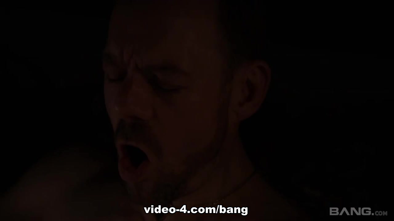 Brittany bardot ties up and blindfolds her man so she can be in control - BANG