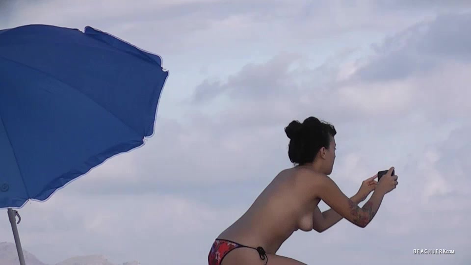 Chunky bum - BeachJerk