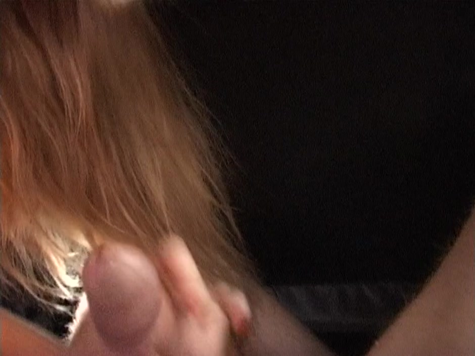 Ester in sex tape video of a bimbo giving a bj in a car