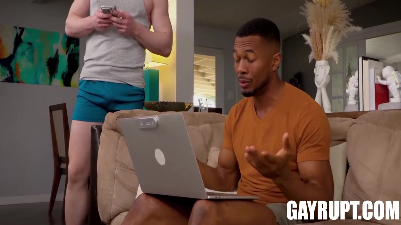 Matty West, Trevor Harris And Sean Xavier - Computer Repair 7 Min