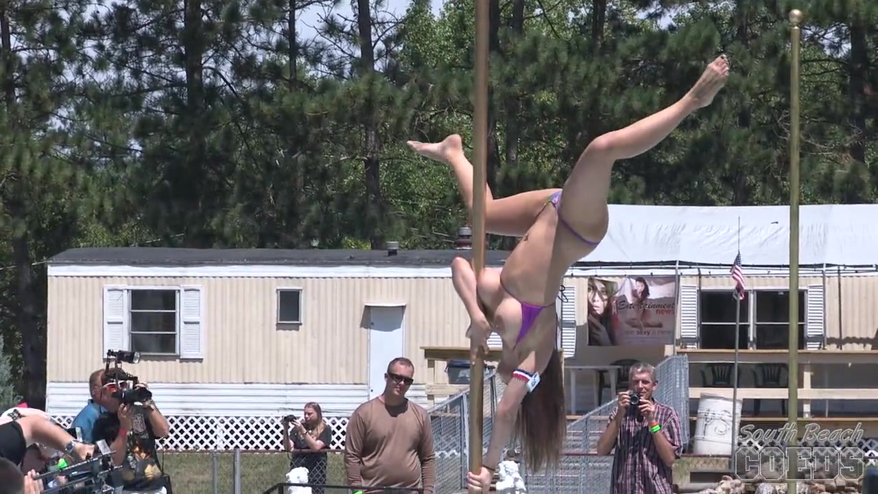 Madman And Cojones Provide Excellent Coverage From The 2012 Show 1 Of 3 - SouthBeachCoeds