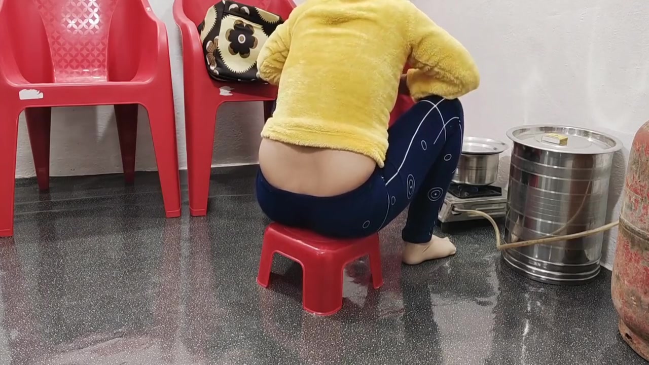 I Invite My Stepsister To Watch A Movie So I Can Fuck Her And Cum On Her Ass 13 Min